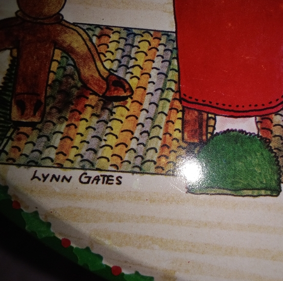 Vintage Christmas Santa Elf Cookie Tin 1982 Lynn Gates Design 8 3/4" Diameter - Picture 9 of 12